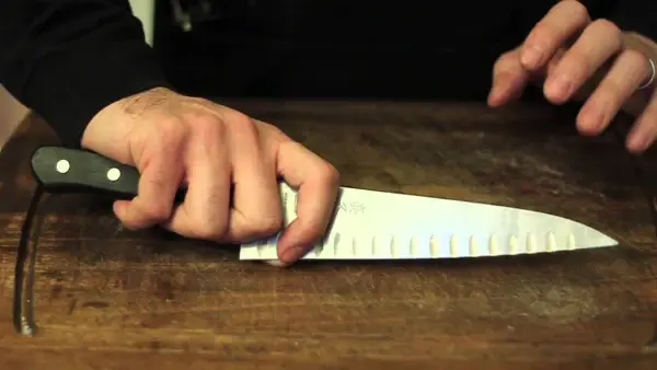 Como segurar a faca corretamente Técnicas de corte de Chef Como segurar a faca corretamente Técnicas de corte de Chef