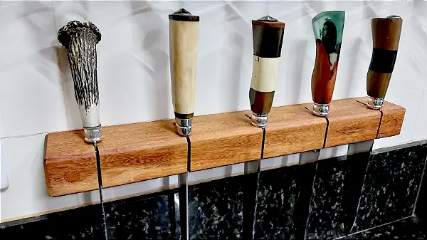 O perigo dos suportes de facas mal higienizados